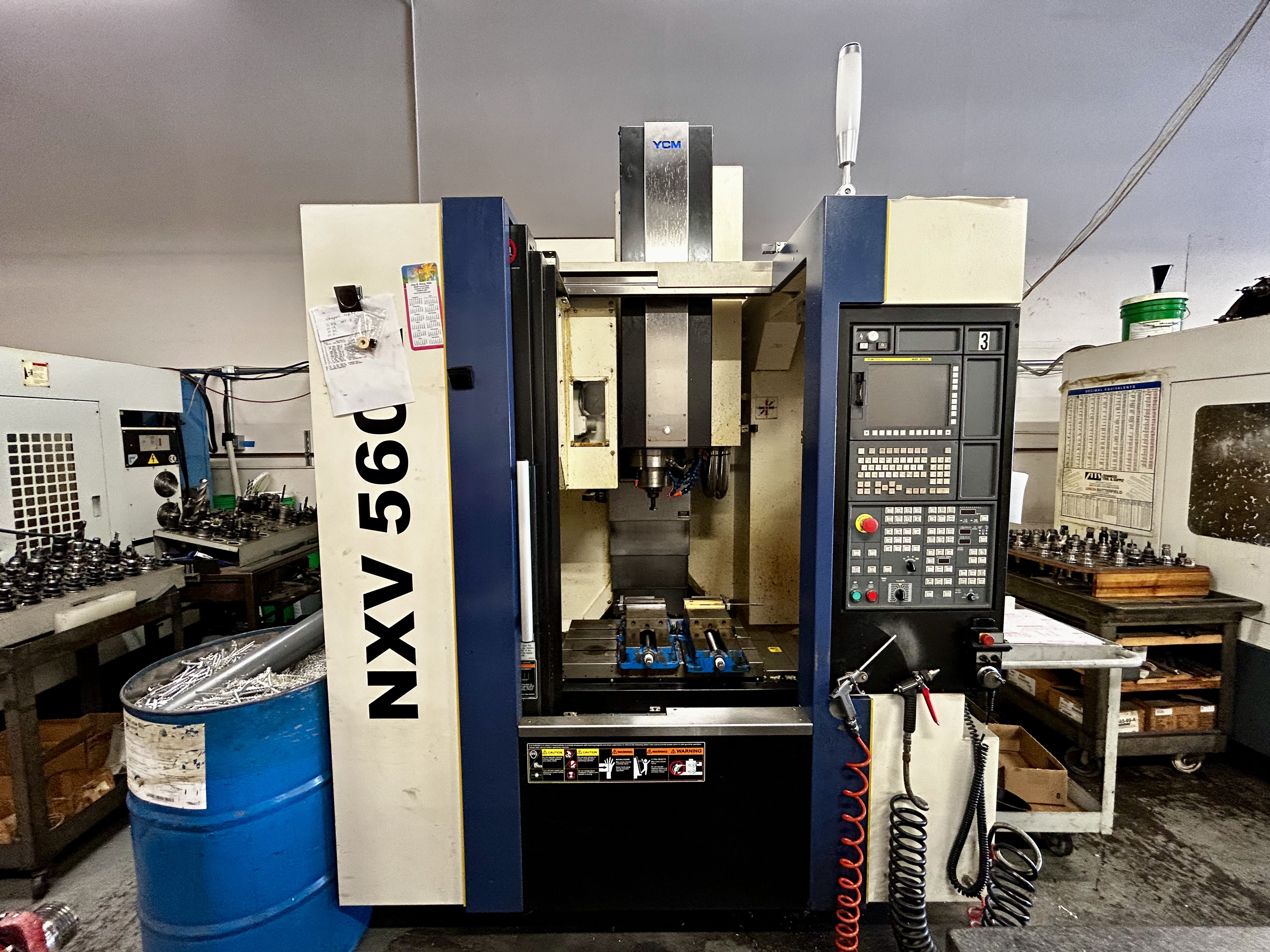 YCM NXV 560 A Mill